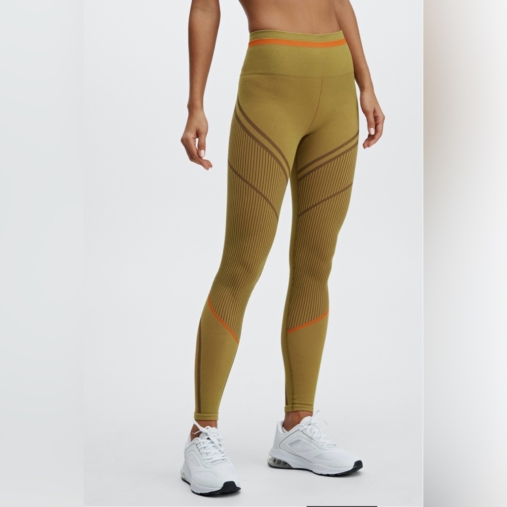 NWT Fabletics Women's High-Waisted Seamless Jacquard Legging L Warm Olive/Multi